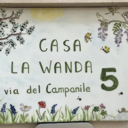 Casa La Wanda - Toscana - 2 Bedroom & Terrace Apartment *